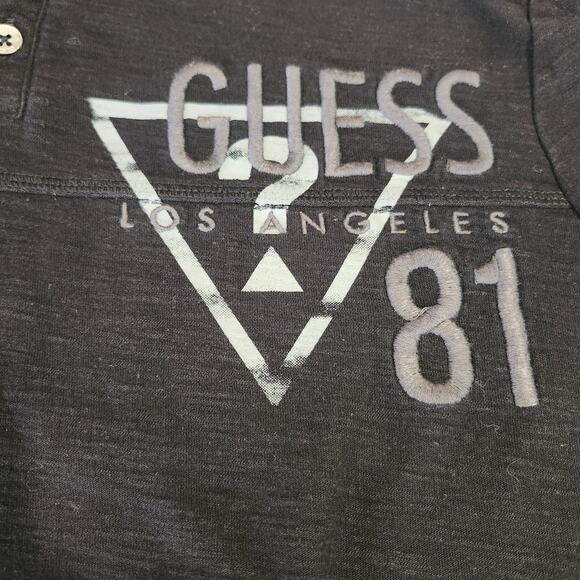 GUESS Los Angeles Men's Henley T-Shirt Embroidered Black Medium Casual Graphic - Picture 2 of 10